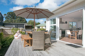 The Waihi Beach House - Waihi Beach Holiday Home